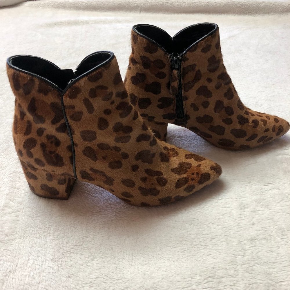 Cole Haan Elyse Ankle Zip Up Bootie, Leopard Calf Hair Size 6